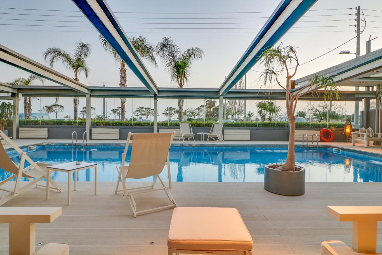 Palace Glyfada 4* Atenas